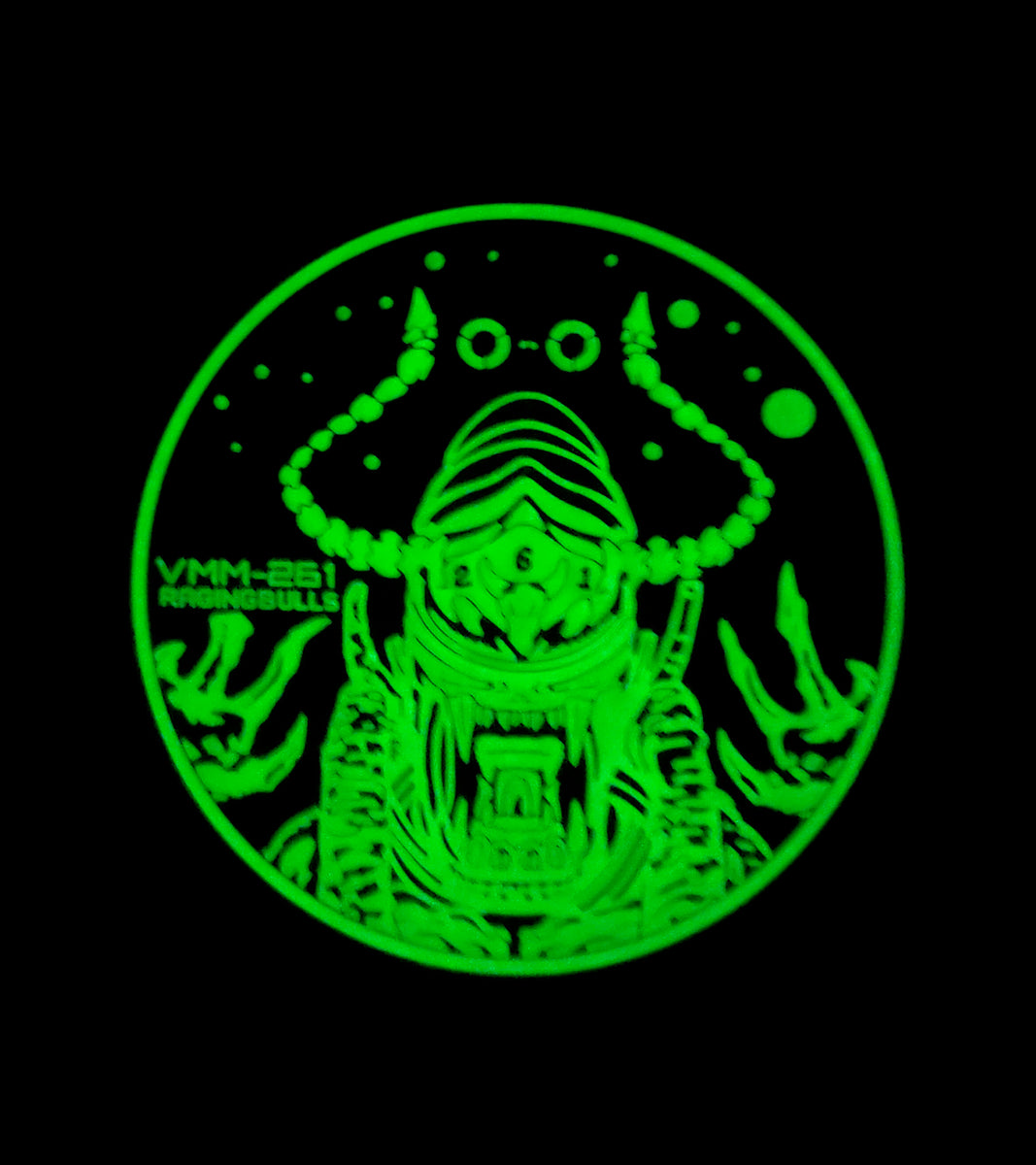 Official VMM-261 Raging Bulls Alien PVC Patch – MarinePatches.com ...